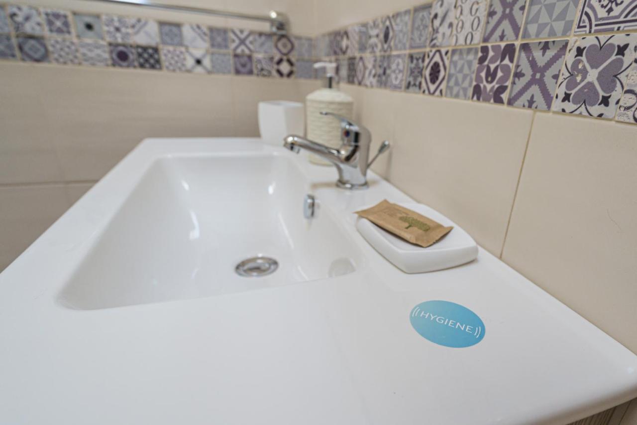 Holiday In Home Suite Archimede Катания Экстерьер фото