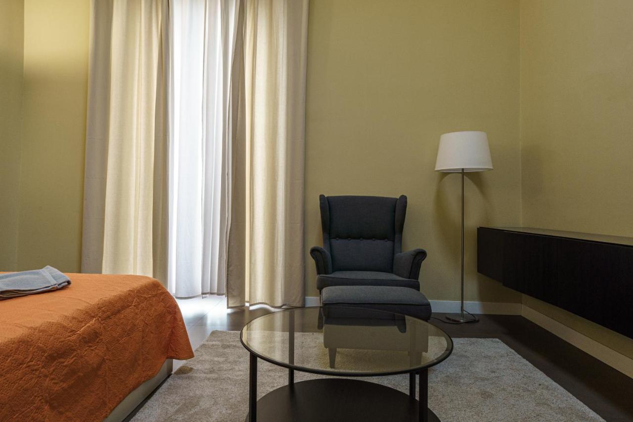 Holiday In Home Suite Archimede Катания Экстерьер фото