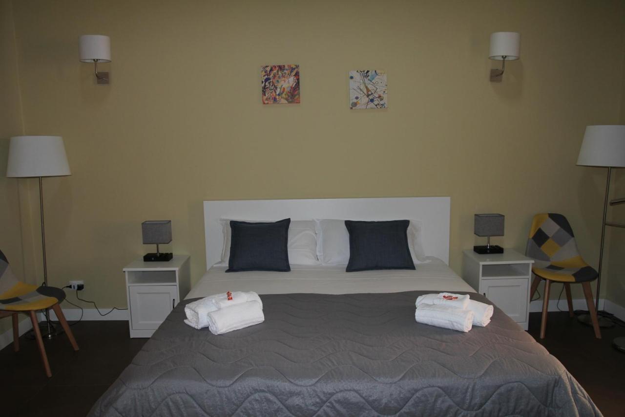 Holiday In Home Suite Archimede Катания Экстерьер фото